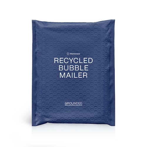 Recycled bubble mailer